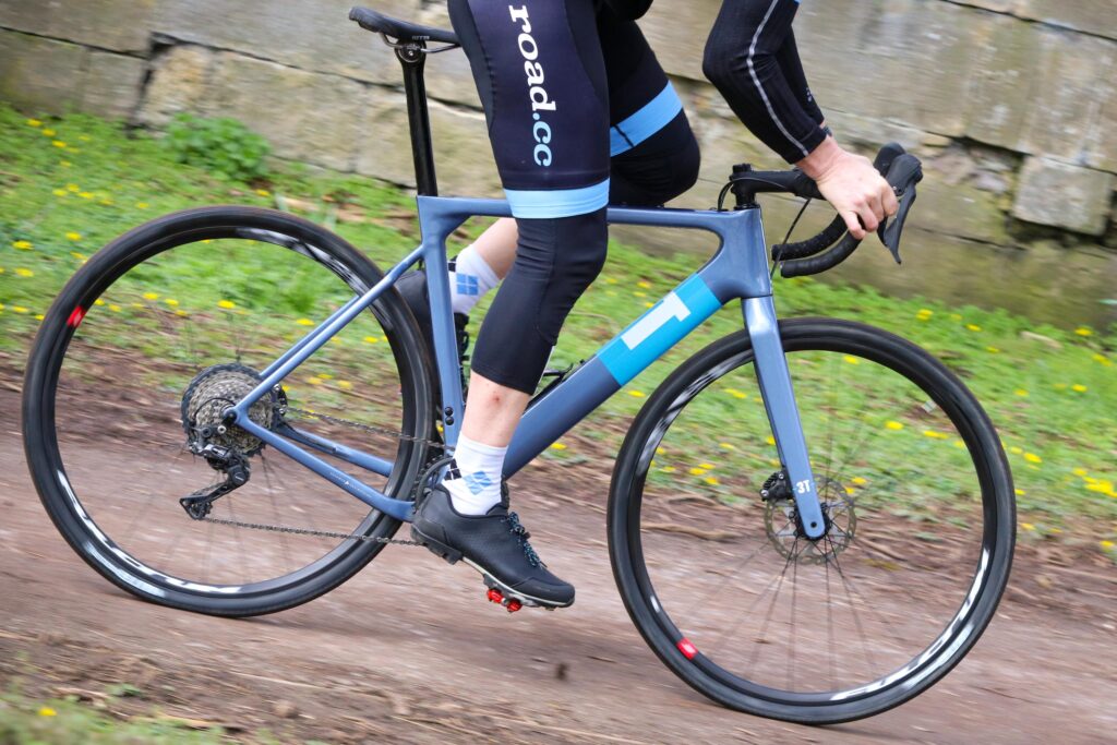 2020 3T Exploro Pro GRX &ndash; riding 5.jpg