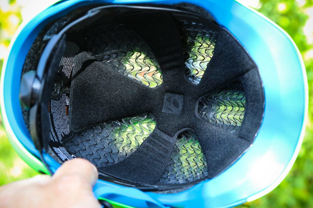 2020 Bontrager Jet WaveCel Children’s Bike Helmet – inside.jpg