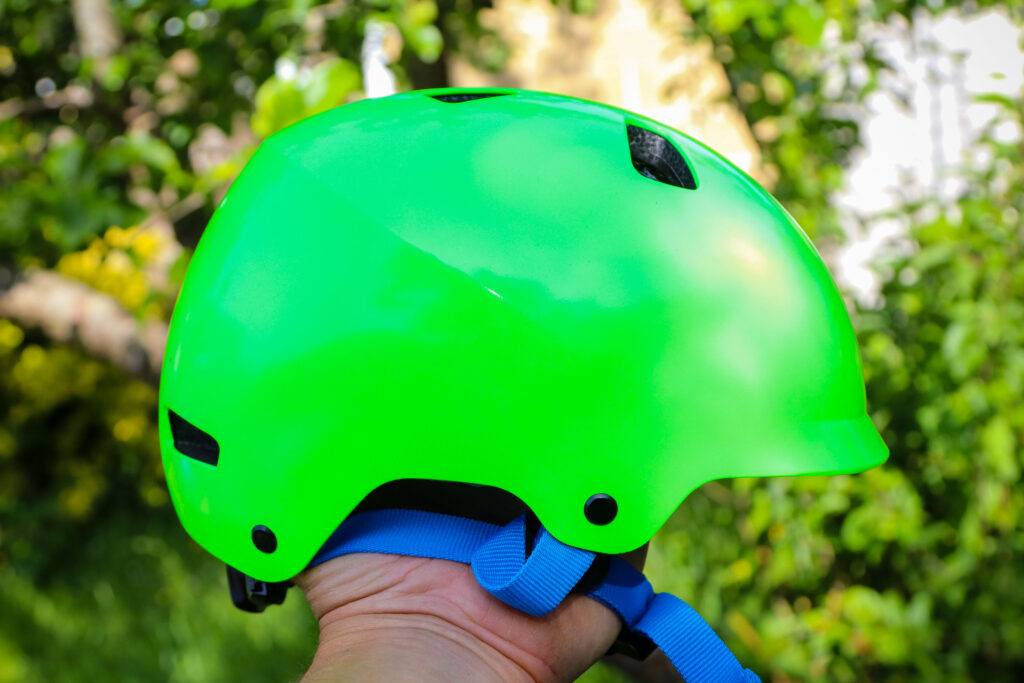 2020 Bontrager Jet WaveCel Children’s Bike Helmet – side.jpg