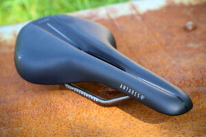 2020 Fizik Antares R3 Open 2.jpg
