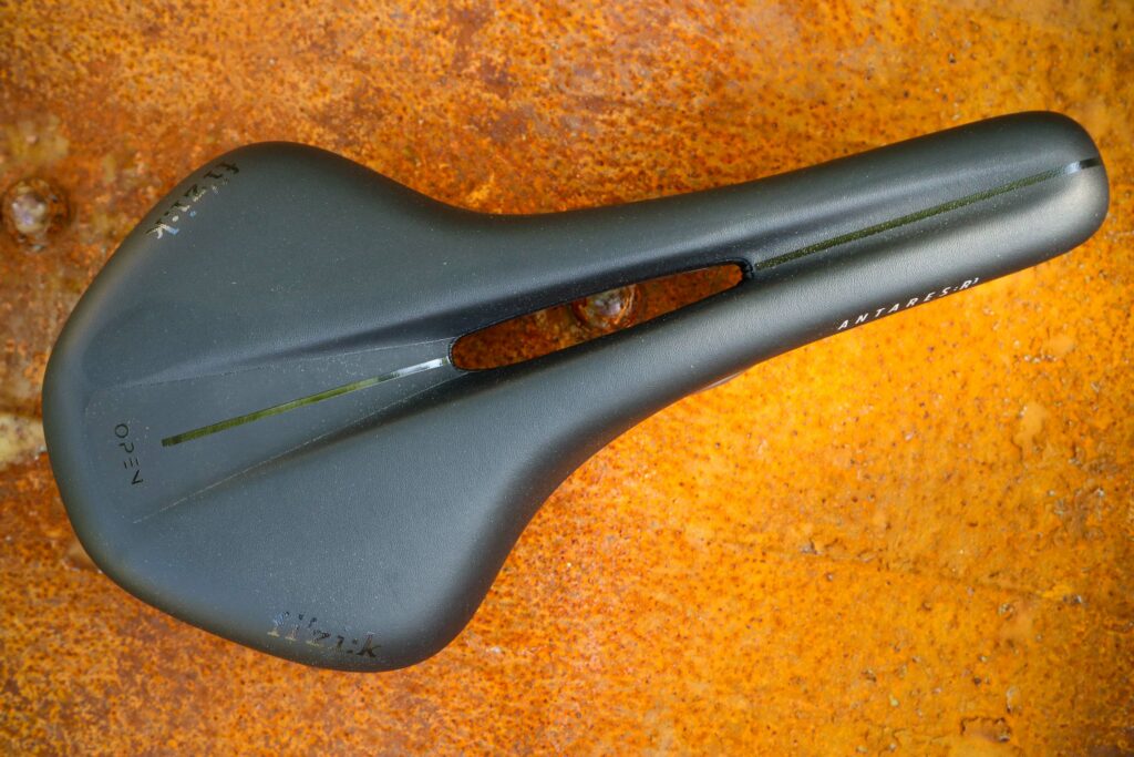 2020 Fizik Antares R3 Open – top.jpg