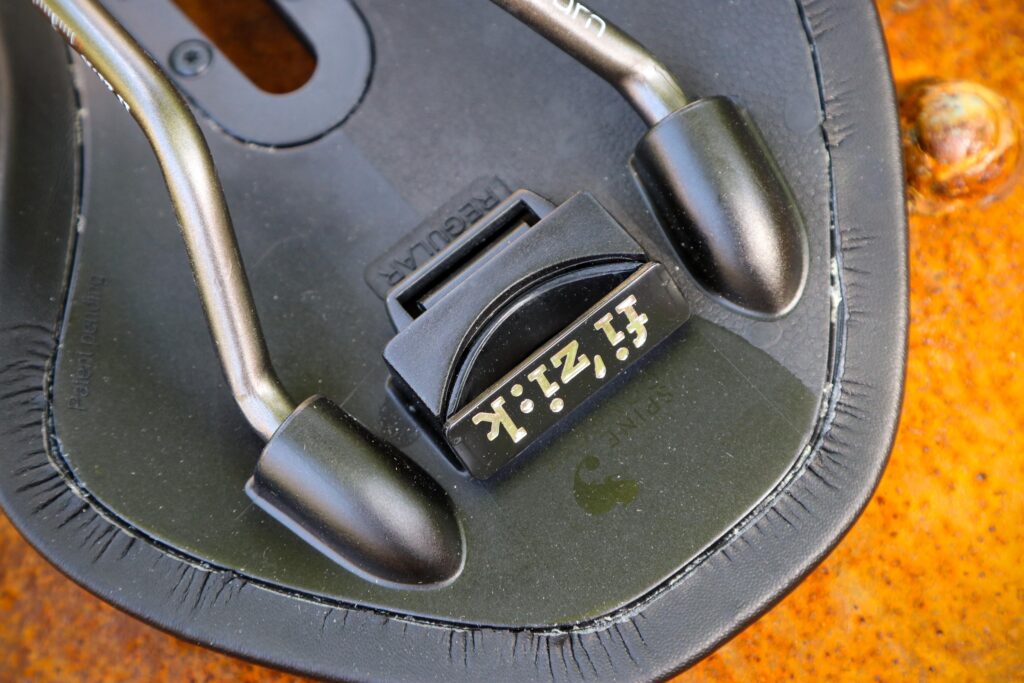 2020 Fizik Antares R3 Open – underside back.jpg