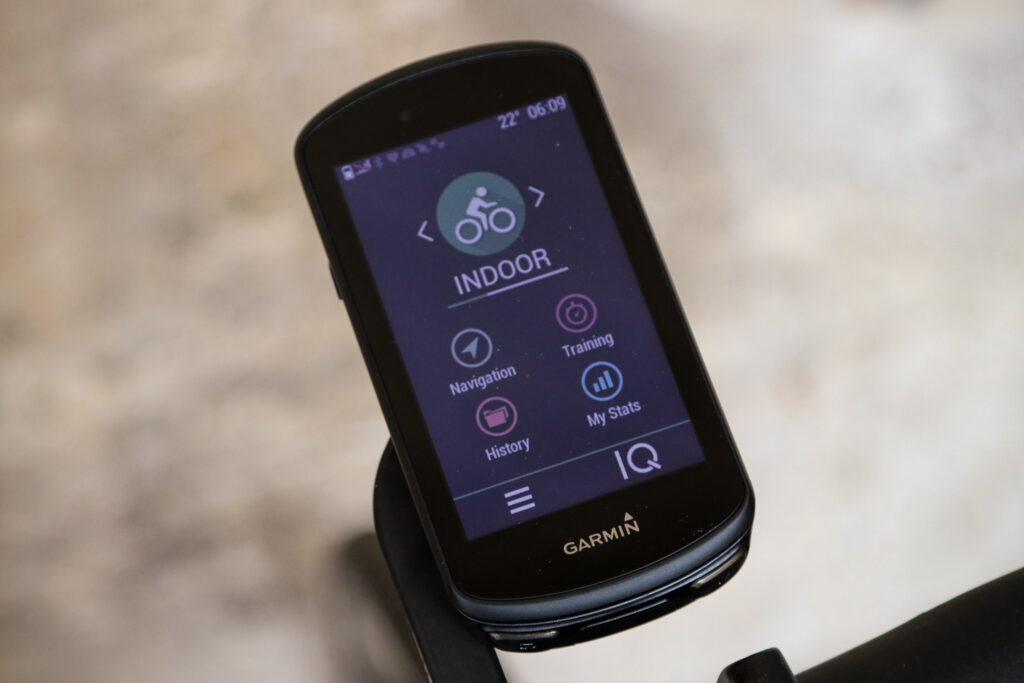 2020 Garmin Edge 1030 Plus – home screen indoor.jpg