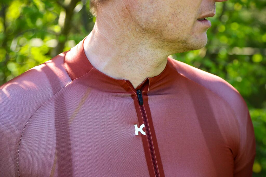 2020 Katusha Icon Jersey – collar and chest.jpg