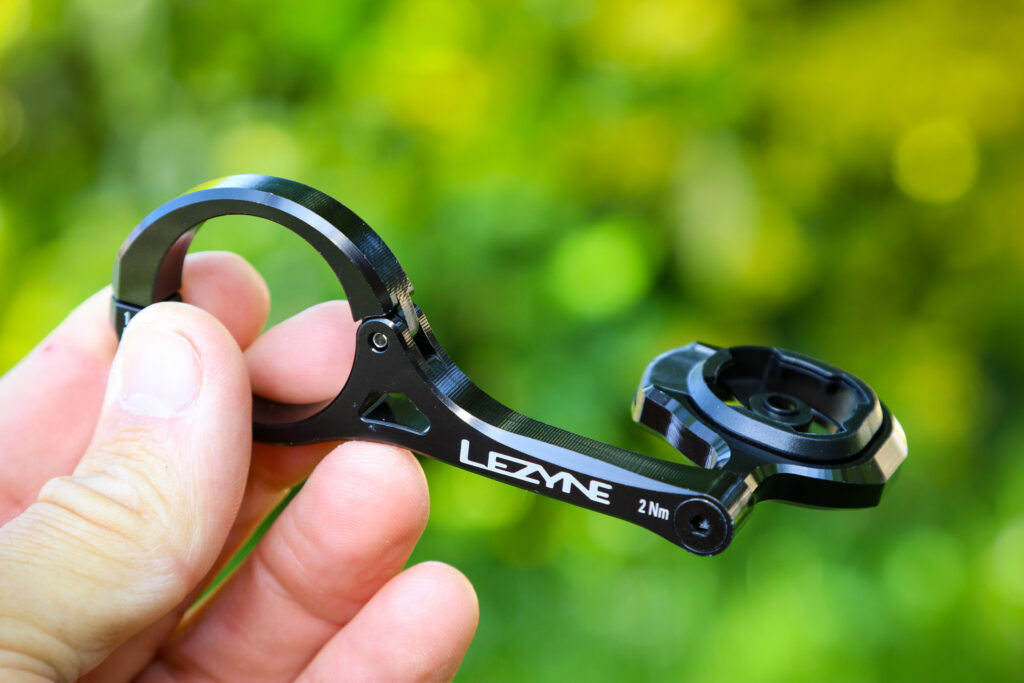 2020 Lezyne Mega C GPS Smart Loaded – mount.jpg