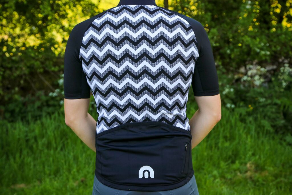 2020 Megmeister Premium Woven Zigzag jersey – back.jpg