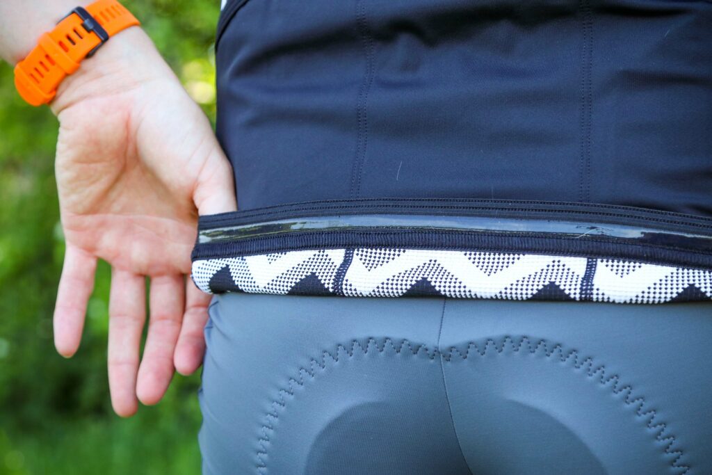 2020 Megmeister Premium Woven Zigzag jersey – gripper.jpg