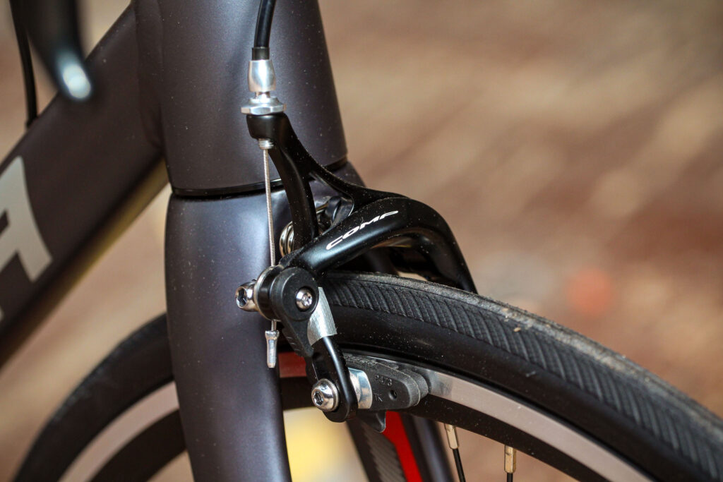 2020 Merida Scultura 300 – front brake.jpg