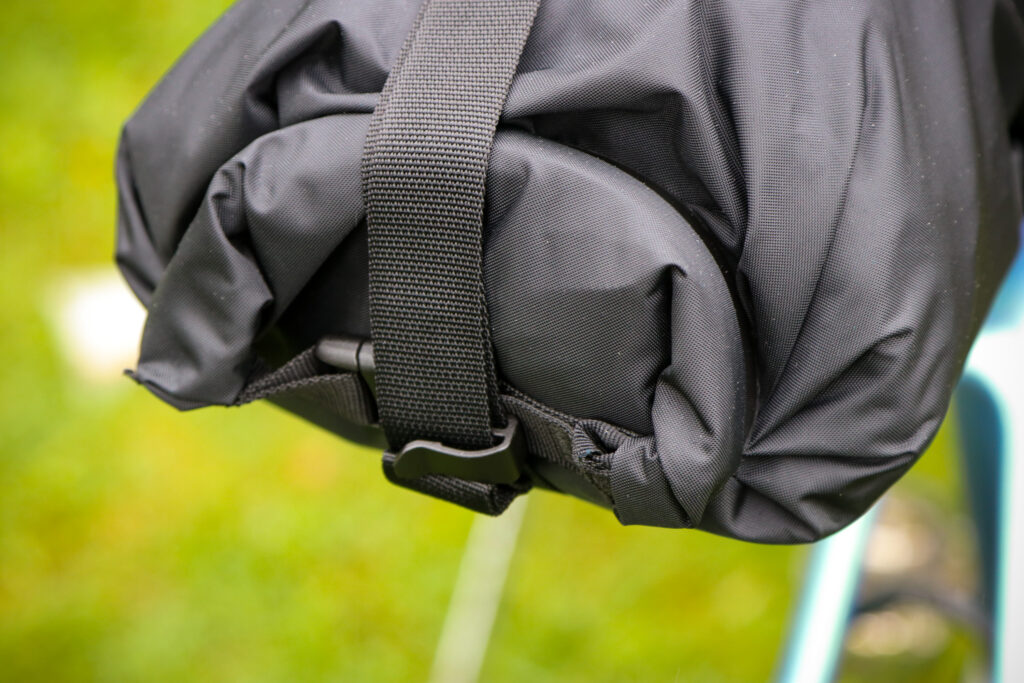 2020 Restrap Race saddle bag – strap 2.jpg