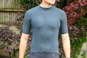 2020 Shimano Evolve jersey.jpg