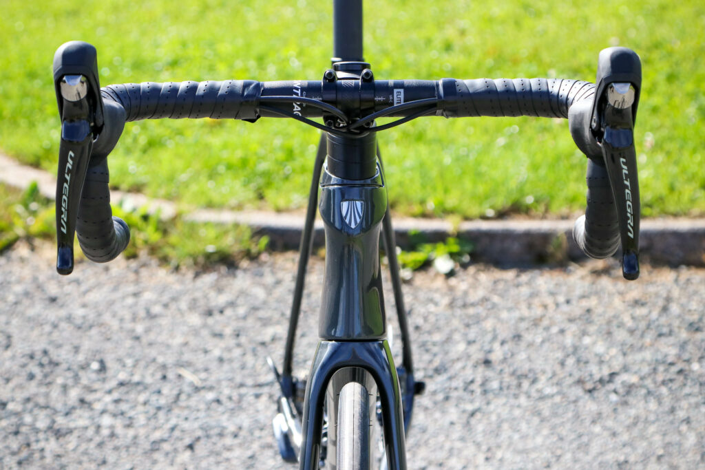2021 Trek Emonda SL 6 Pro – bars.jpg