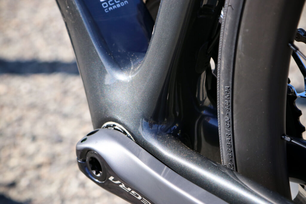 2021 Trek Emonda SL 6 Pro – bottom bracket.jpg