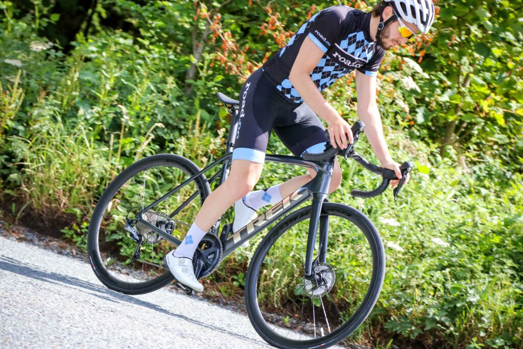2021 Trek Emonda SL 6 Pro – riding 3.jpg