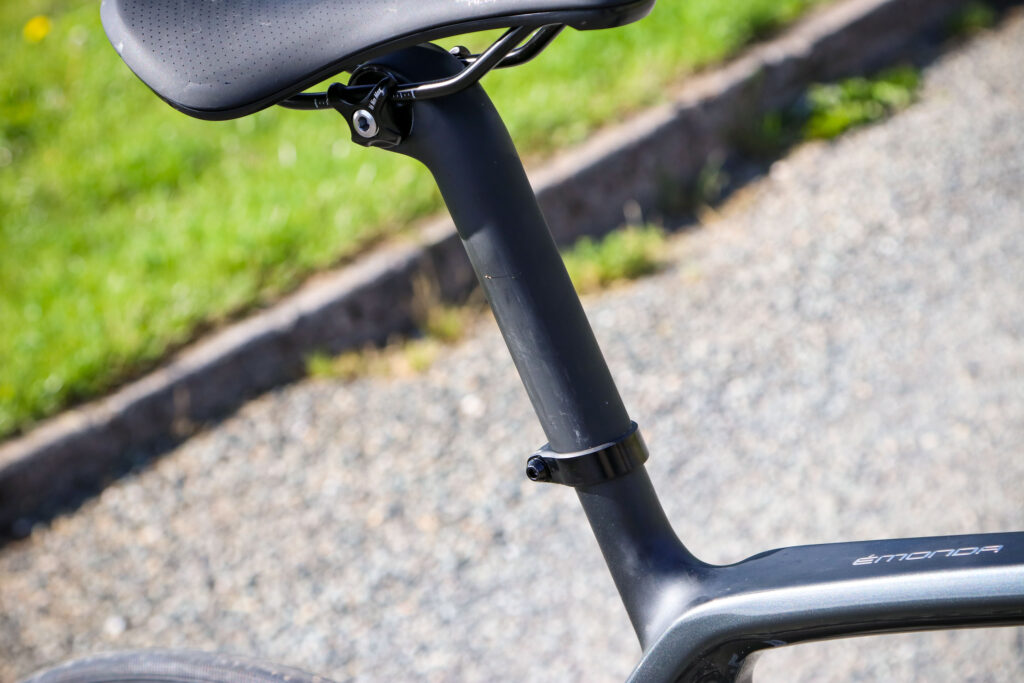 2021 Trek Emonda SL 6 Pro – seat post.jpg