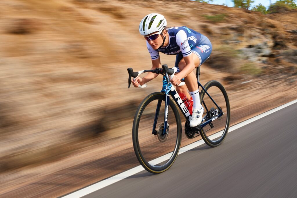 2021 Trek Emonda SLR action – 3.jpg