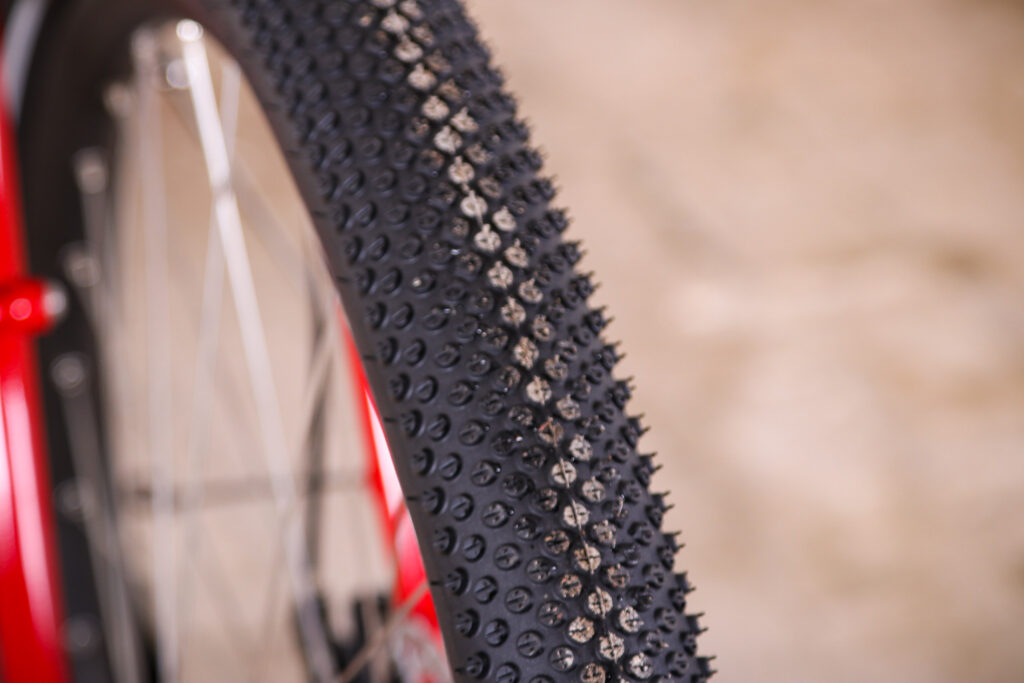 Thorn Club Tour Mk5 – tyre tread.jpg