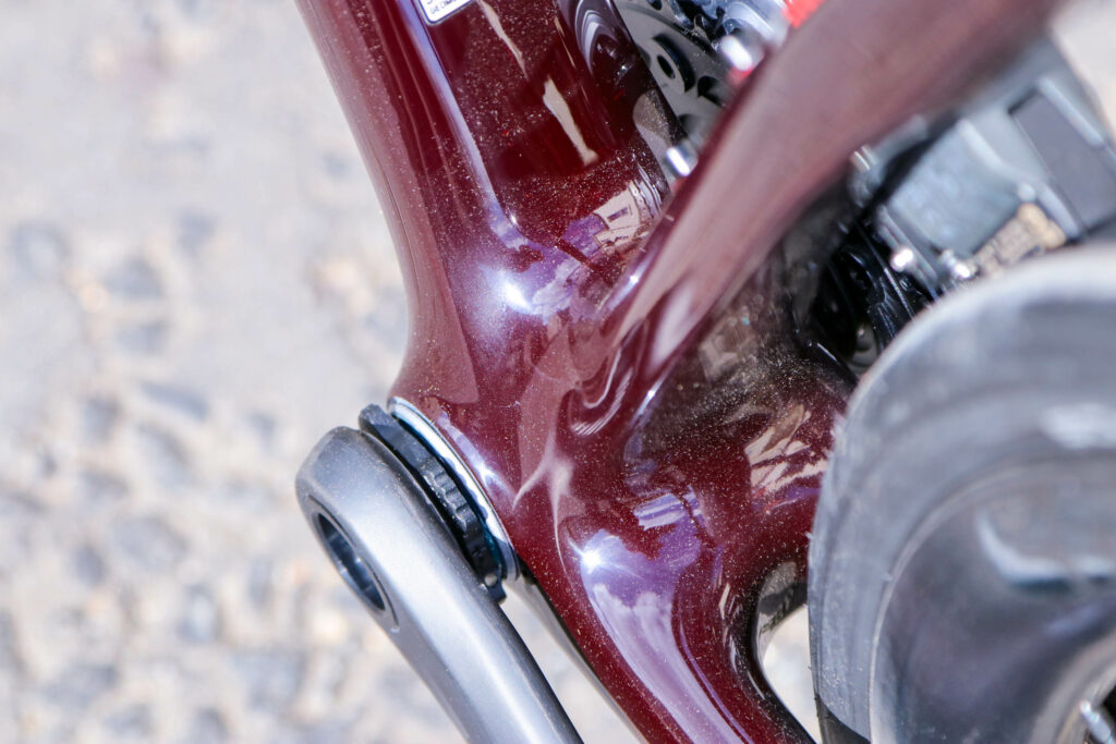 2020 Canyon Endurace CF SLX Disc 8.0 eTap – bottom bracket.jpg