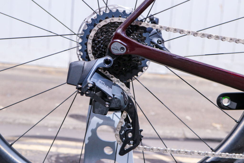 2020 Canyon Endurace CF SLX Disc 8.0 eTap – rear mech.jpg