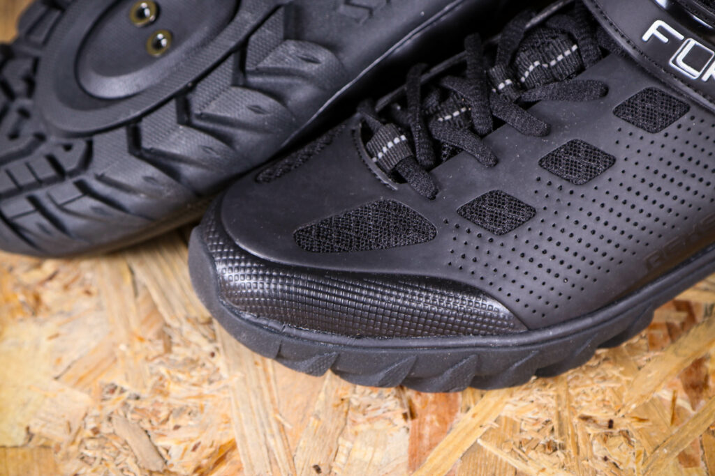 2020 FLR Rexston Active Touring Trail Shoe – toe.jpg