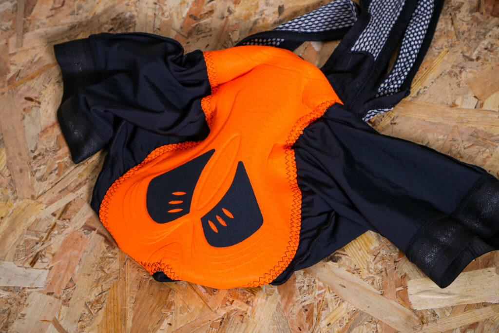 2020 Lusso Adventure Bibshorts – chamois.jpg