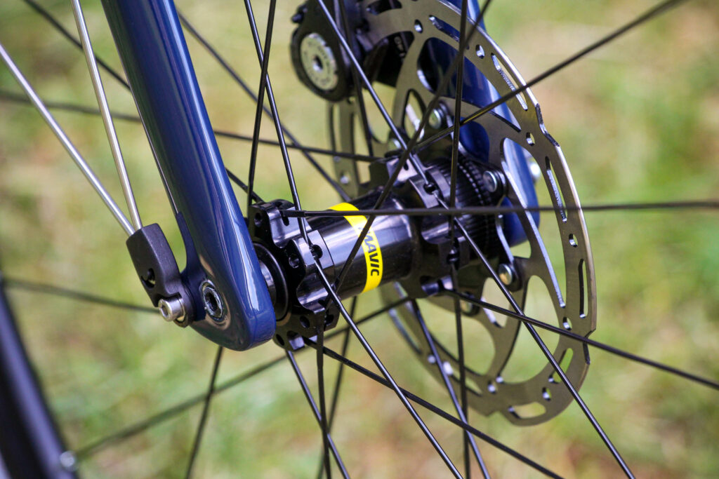 2020 Ribble CGR Tiagra – front hub.jpg