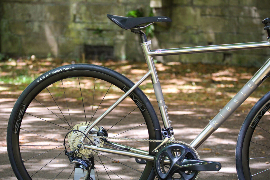 2020 Ribble Endurance Ti Disc Enthusiast – rear.jpg