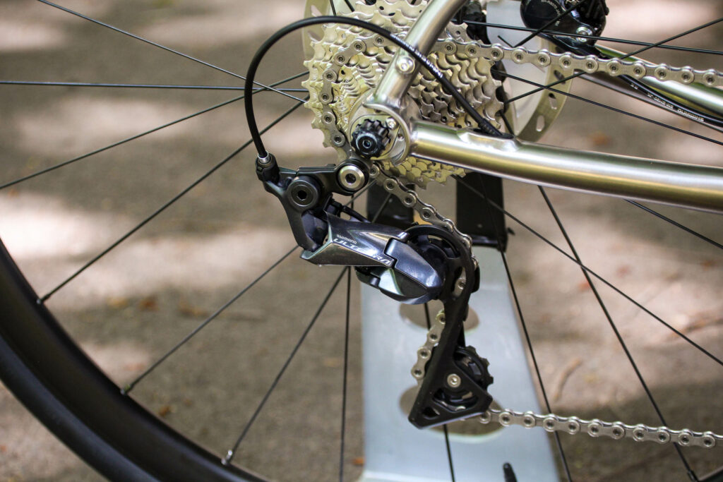 2020 Ribble Endurance Ti Disc Enthusiast – rear mech.jpg