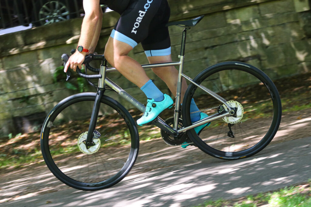 2020 Ribble Endurance Ti Disc Enthusiast – riding 4.jpg