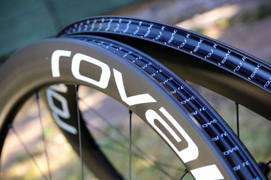 2020 Roval Rapide CLX wheelset &ndash; logo.jpg