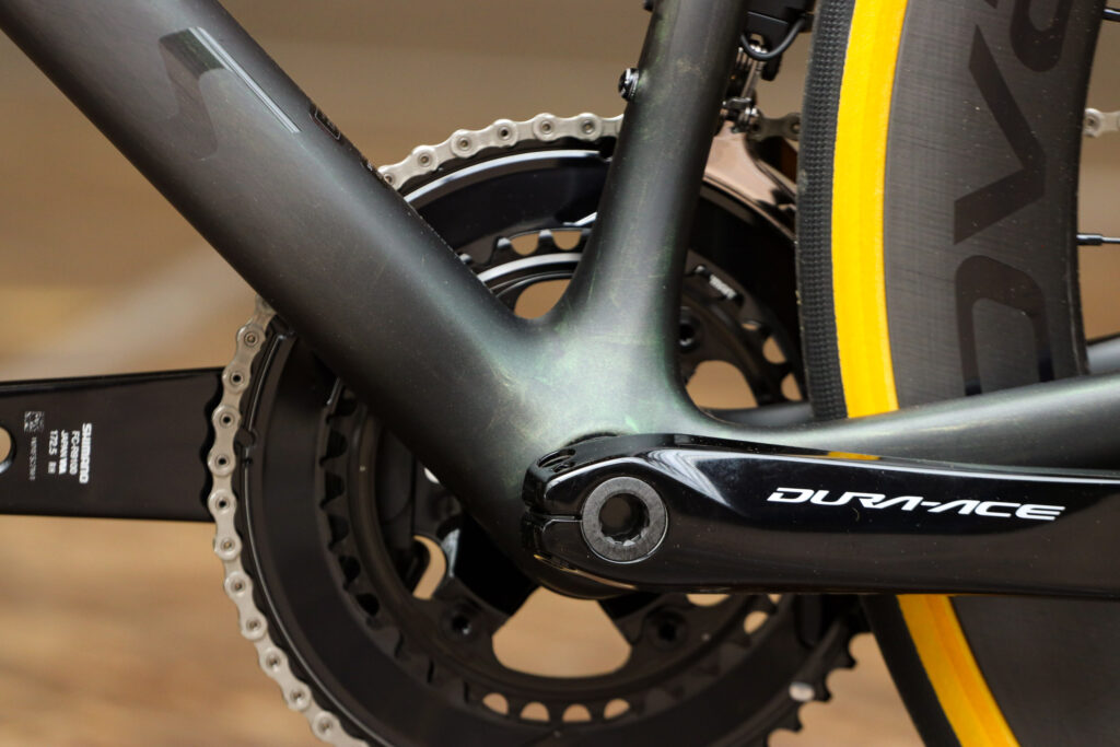 2020 Specialized Tarmac SL7 – bottom bracket.jpg
