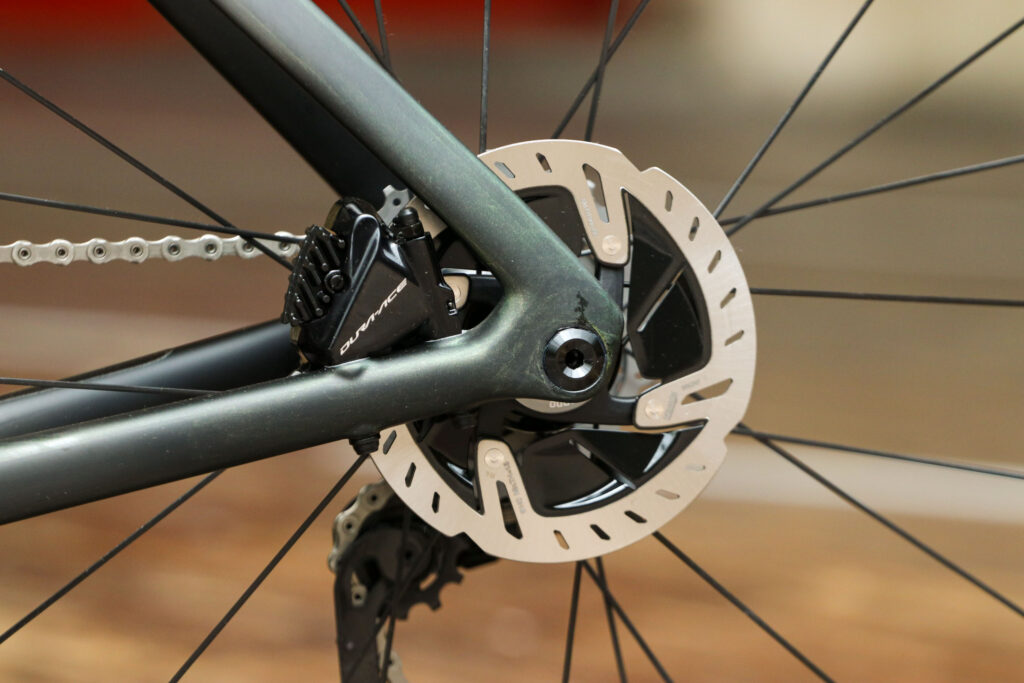 2020 Specialized Tarmac SL7 – rear disc brake.jpg