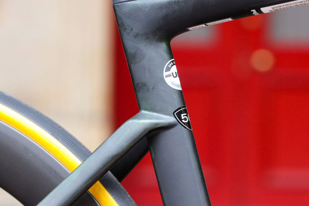 2020 Specialized Tarmac SL7 – seat stays.jpg