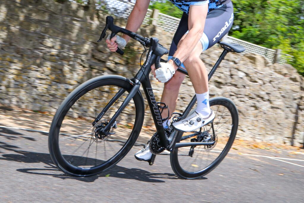 2021 Giant TCR Advanced SL 0 Disc &ndash; riding 6.jpg
