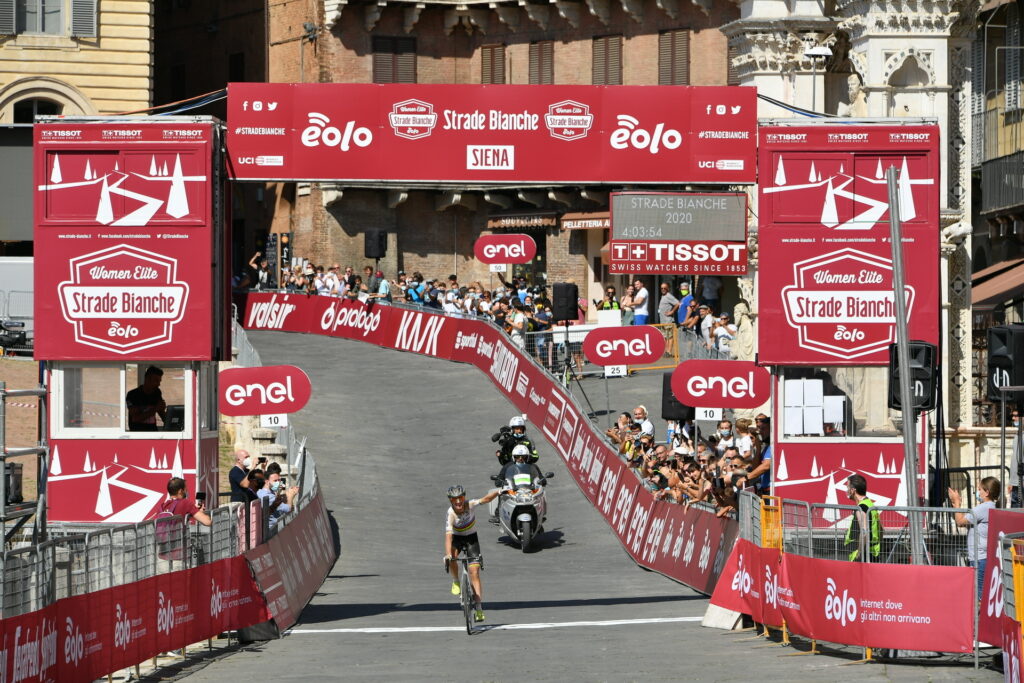 Annemiek Van Vleuten wins Strade Bianche (LaPresse – D’Alberto – Ferrari