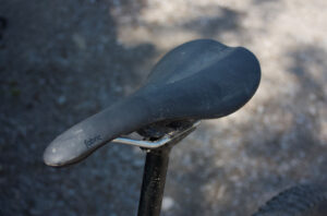 Fabric Scoop Elite Shallow saddle