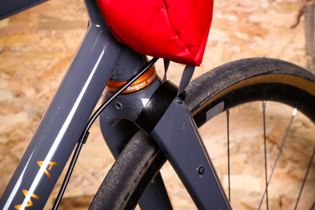 2020 Alpkit Stem Cell – fork strap.jpg