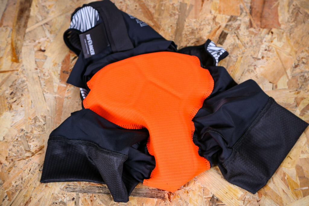 2020 Bioracer Vesper Bibshort Soft – chamois.jpg