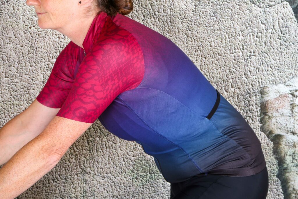 2020 Bioracer Vesper Jersey SS Sister Snake – riding.jpg