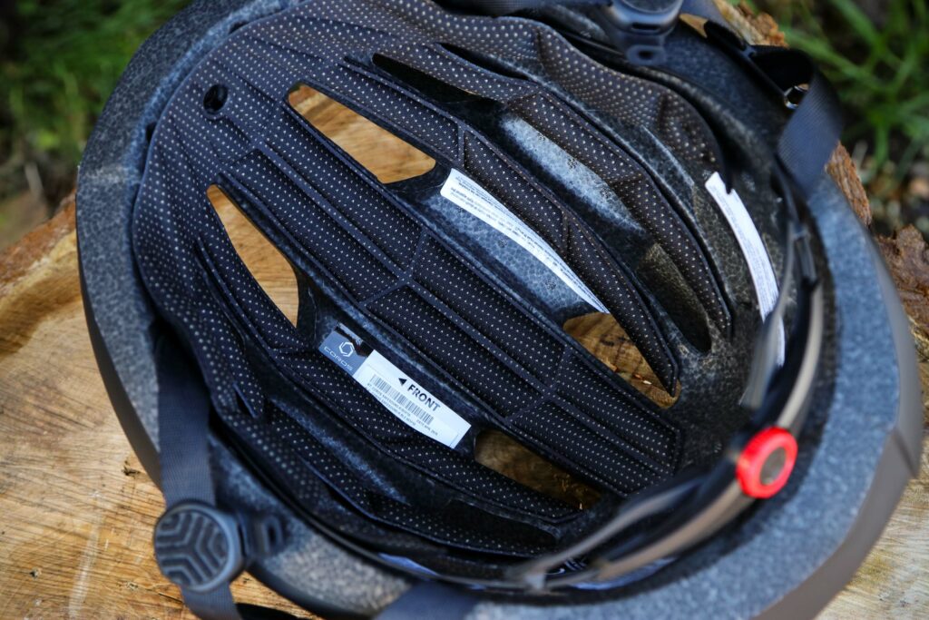 2020 Coros Safesound helmet – inside.jpg