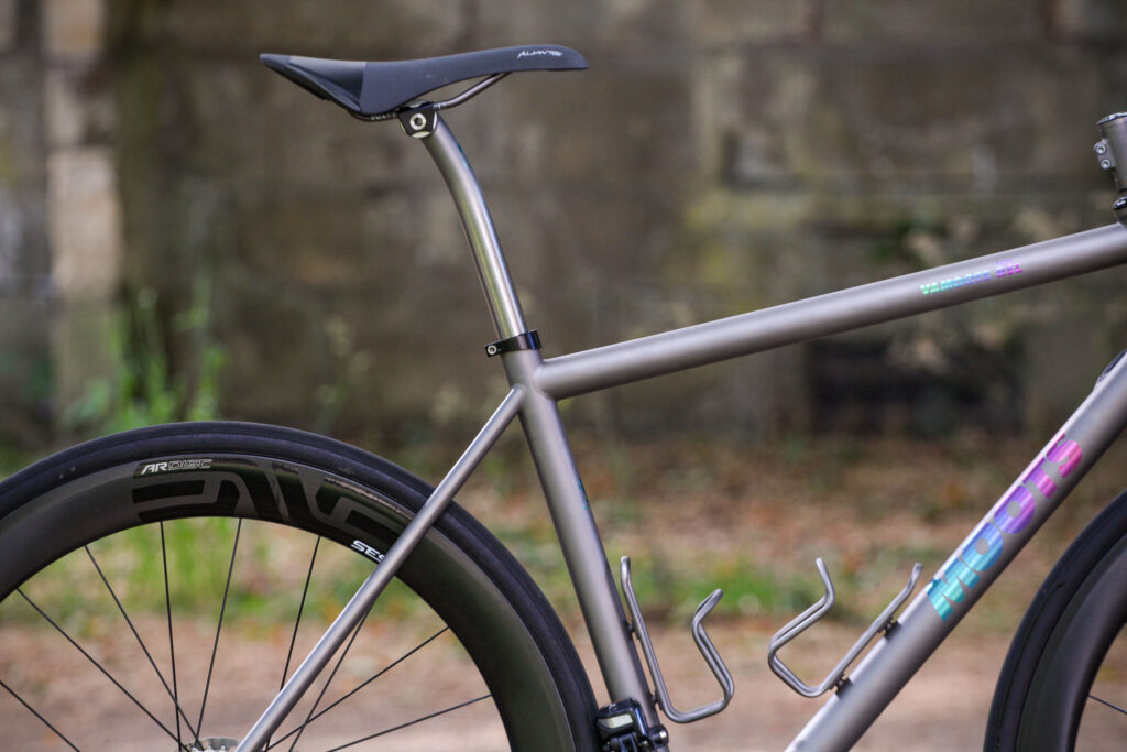 2020 Moots Vanmoots Disc RSL – seta tube junction.jpg