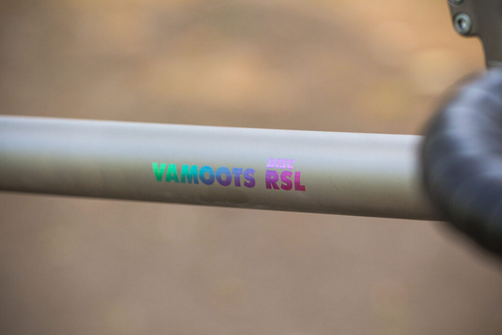 2020 Moots Vanmoots Disc RSL – top tube.jpg