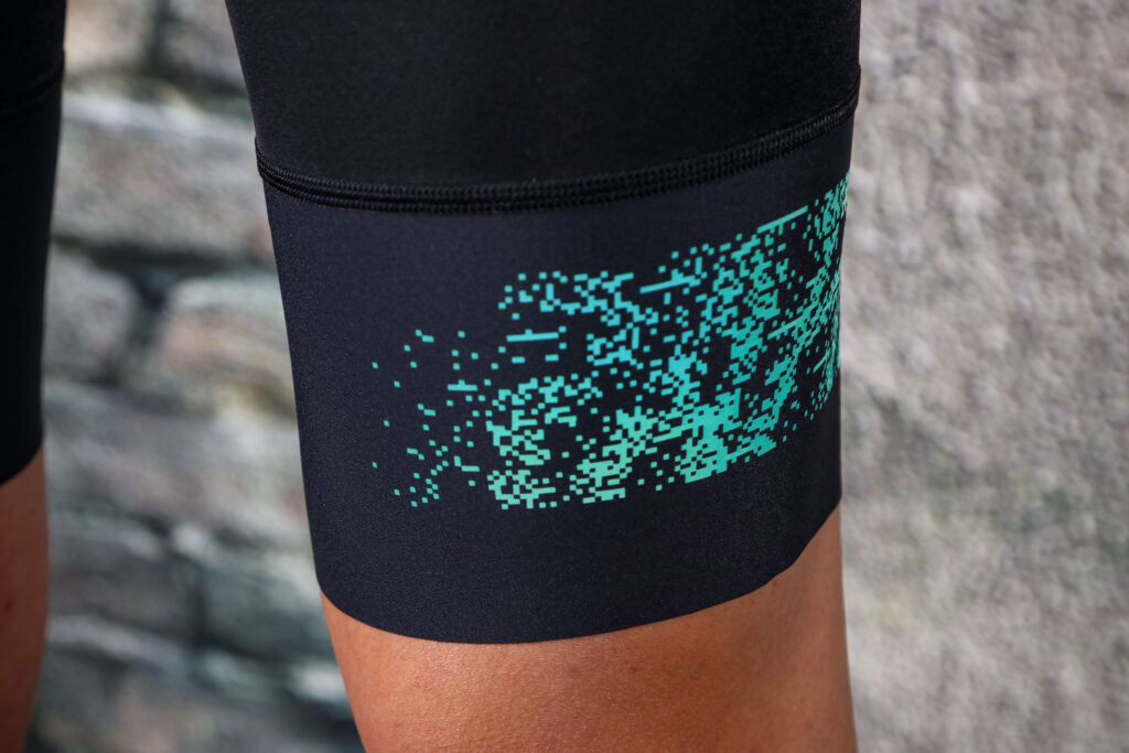 2020 Rapha Pro Team Crit Bib Shorts – cuff.jpg