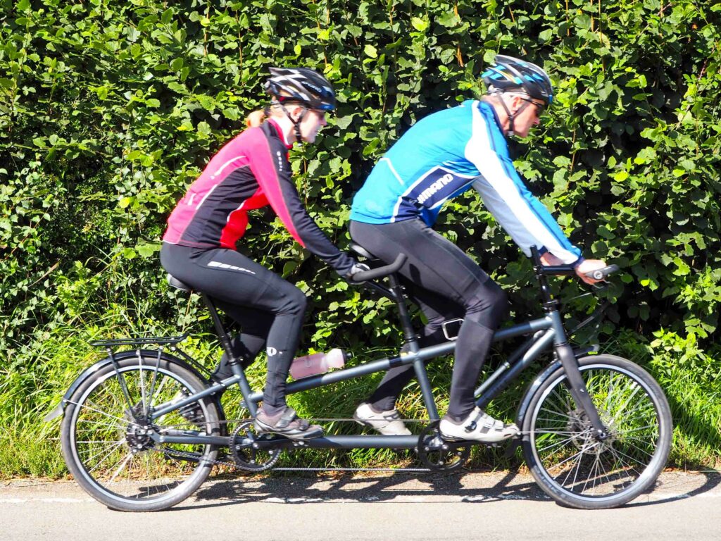 2020 Circe Cycles Eos Tandem – 2 riding.jpg