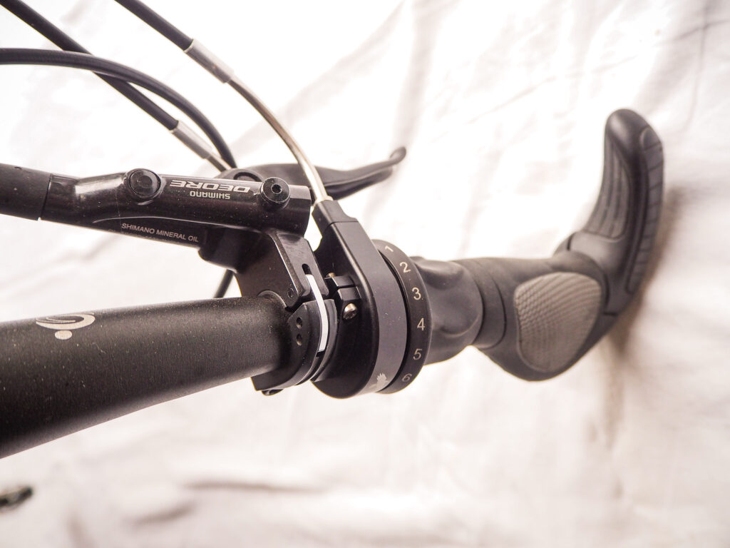 2020 Circe Cycles Eos Tandem – grip.jpg