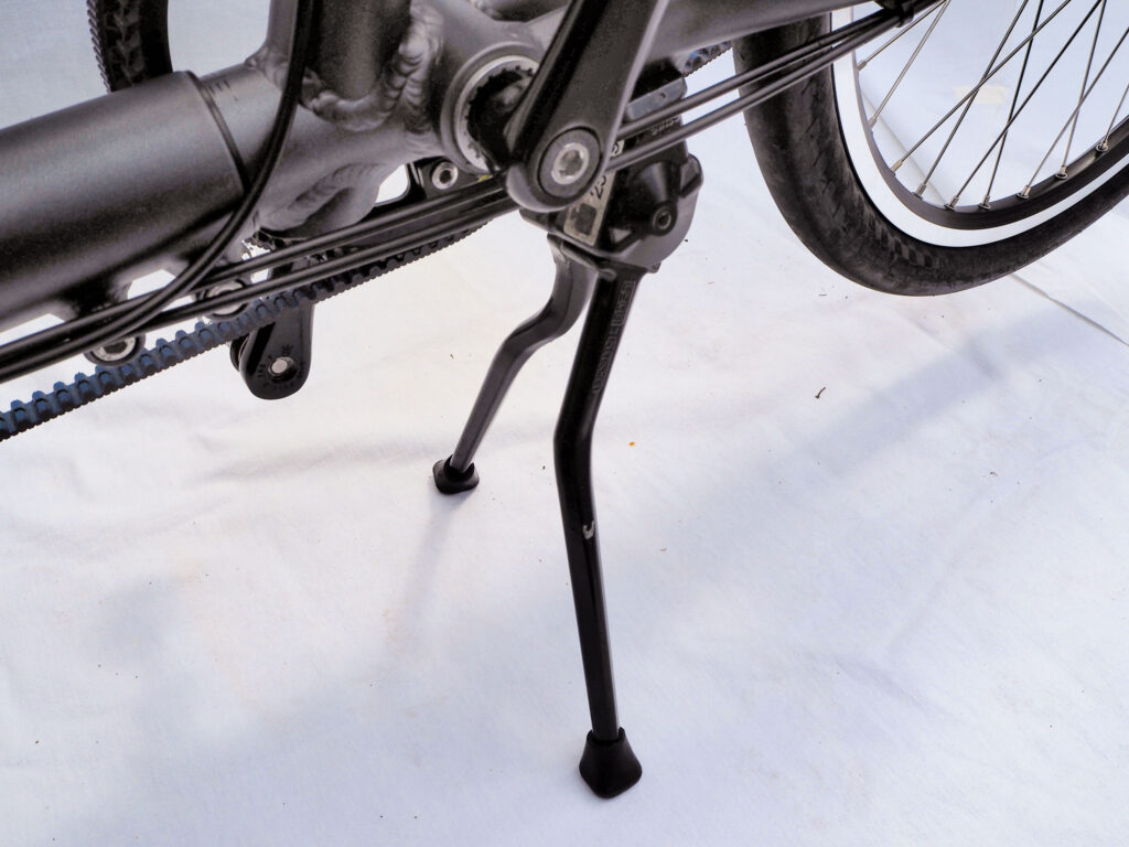 2020 Circe Cycles Eos Tandem – kickstand.jpg
