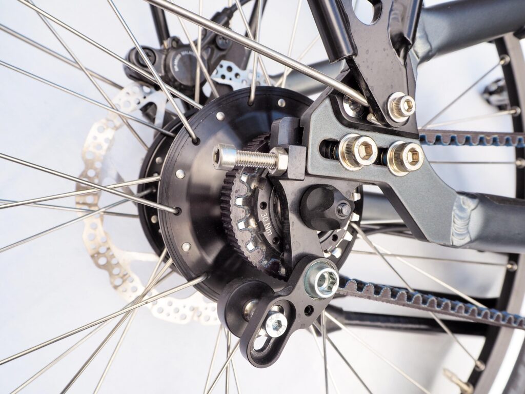 2020 Circe Cycles Eos Tandem – rear dropout area.jpg