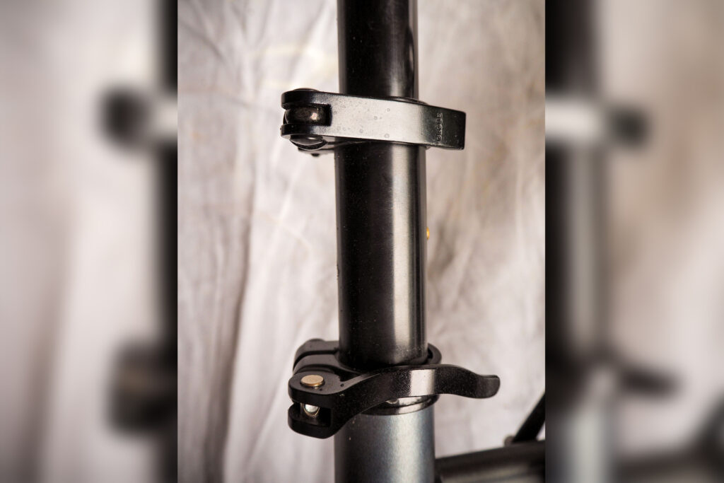 2020 Circe Cycles Eos Tandem – seatpost QRs.jpg