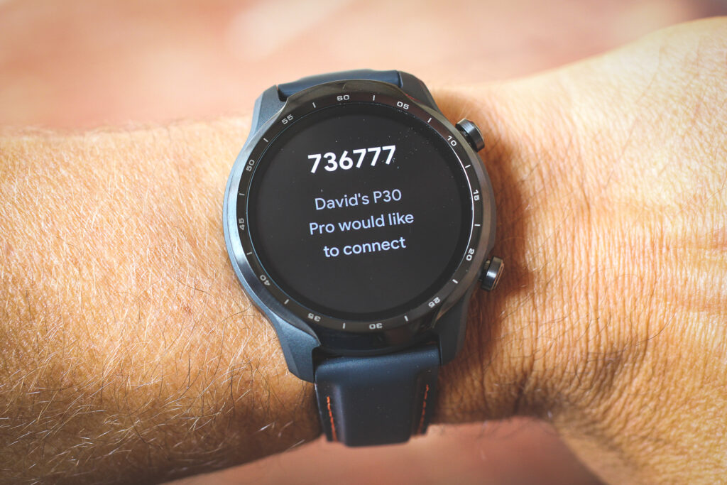 2020 Mobvoi Ticwatch Pro 3-8.jpg