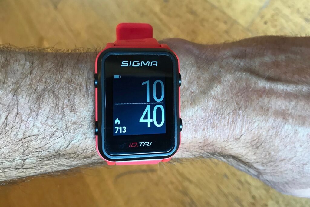 2020-sigma-idtri-trianthlon-wrist.jpg
