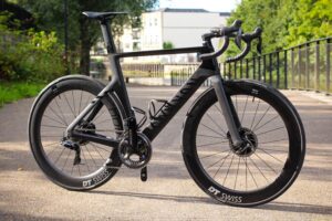 2021 Canyon Aeroad CFR Dura Ace Di2.jpg